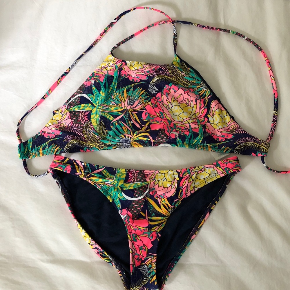 Body glove bikini